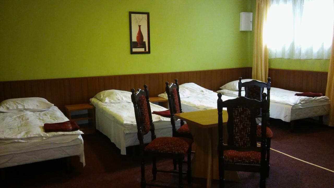 Hotel Kakadu Konin  Dış mekan fotoğraf